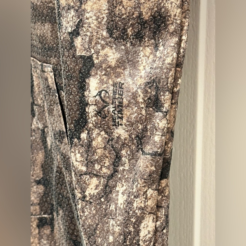 Habit Men’s Real Tree Timber Performance Camouflage Hoodie, Size Large - Picture 8 of 16